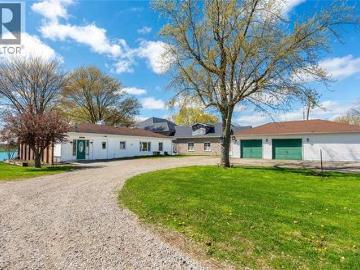885 St Clair Parkway, Moore Township, ON, N0N 1M0 house for sale | Listing ID 26009 | Royal LePage