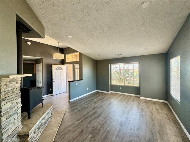 8867 Gorgonio Road, Victorville, US, CA