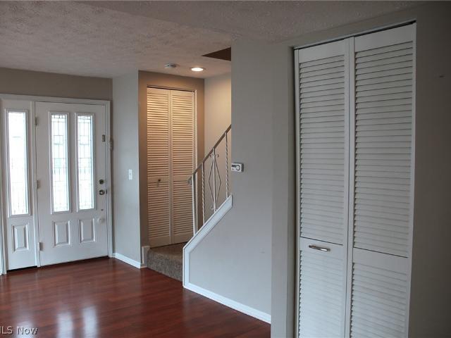 8867 Holly Lane