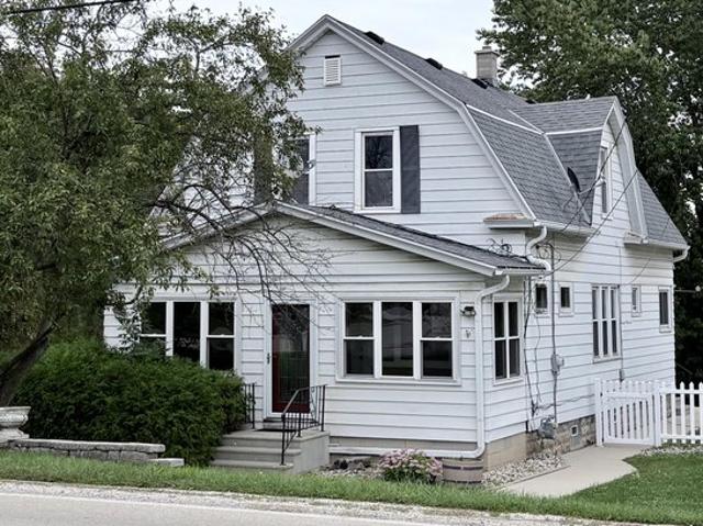 8860 S 5th Ave, Oak Creek, WI 53154