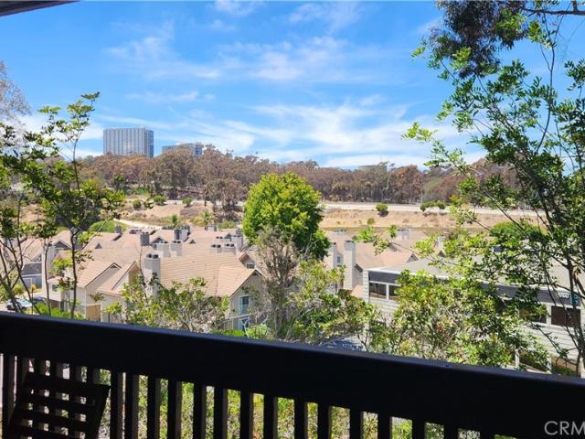 8860 Villa La Jolla Drive 215