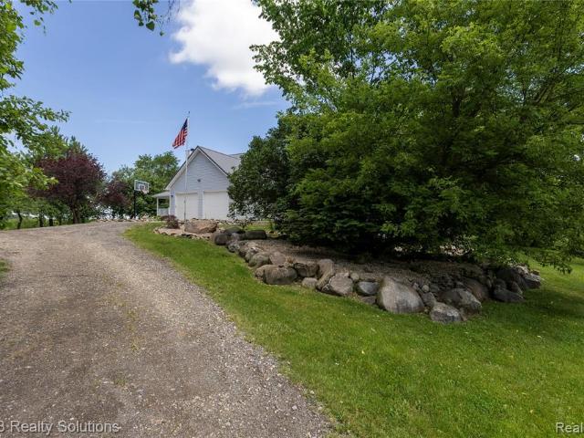8862 Cade Road
