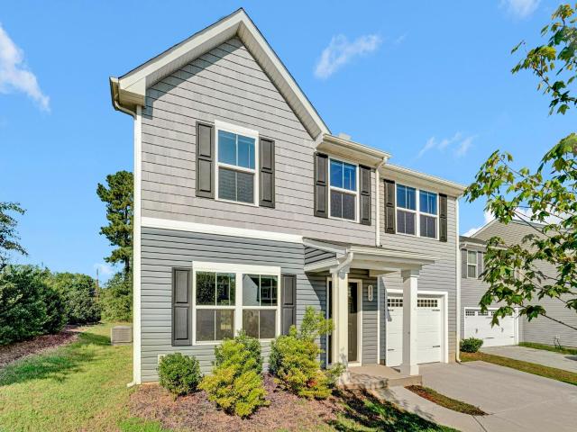 886 Cranbrook Drive