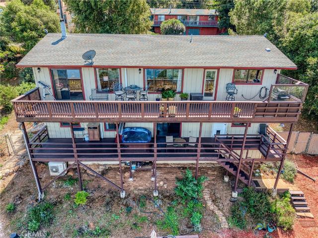 8874 Fairway Drive