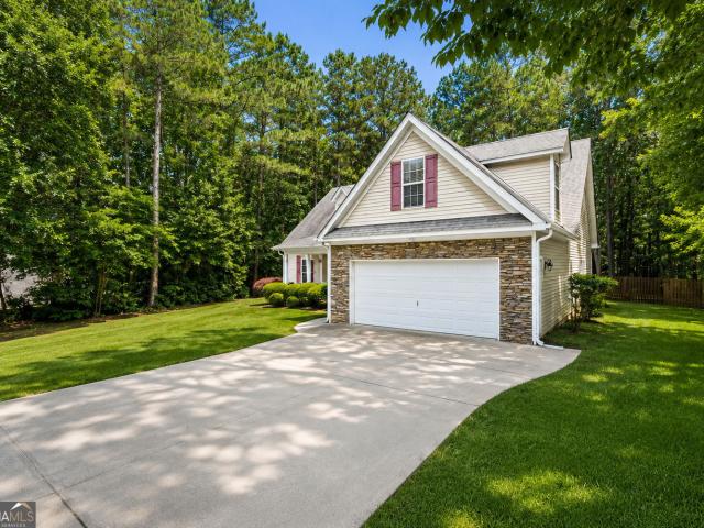 8876 Camp Tree Court