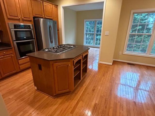 8872 Montjoy Place