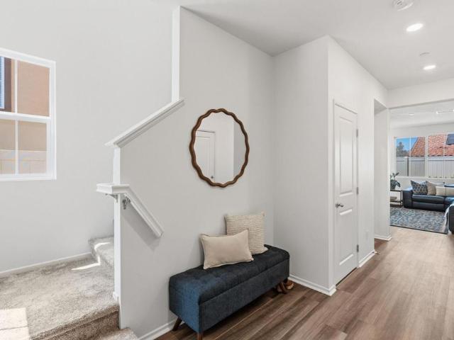 887 Brookdale Drive