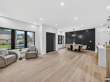 887 Linden Avenue