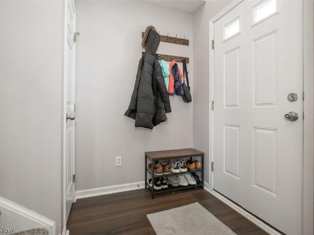 887 Woodfield Lane