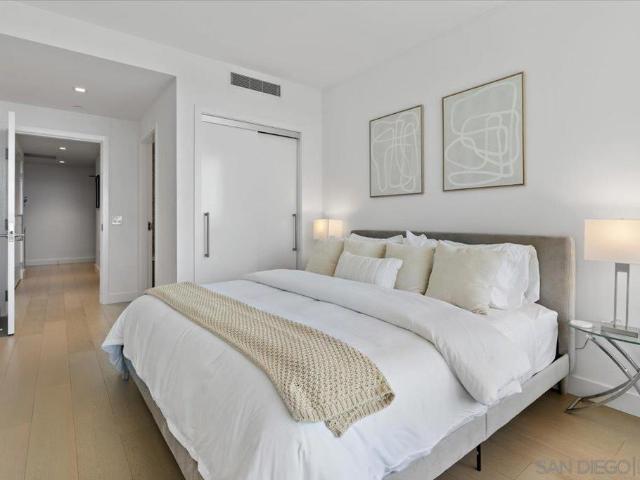 888 W E St Unit 1001
