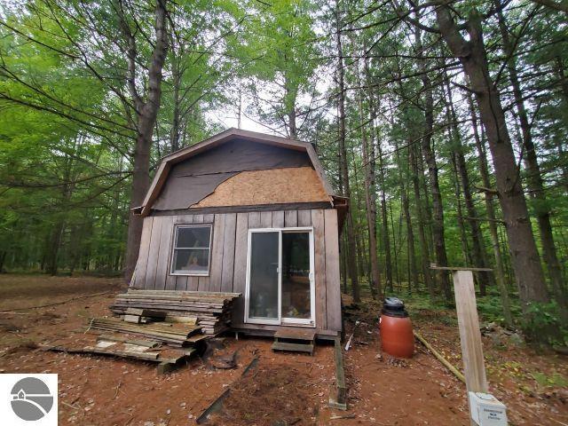 888 W Greenwood Road