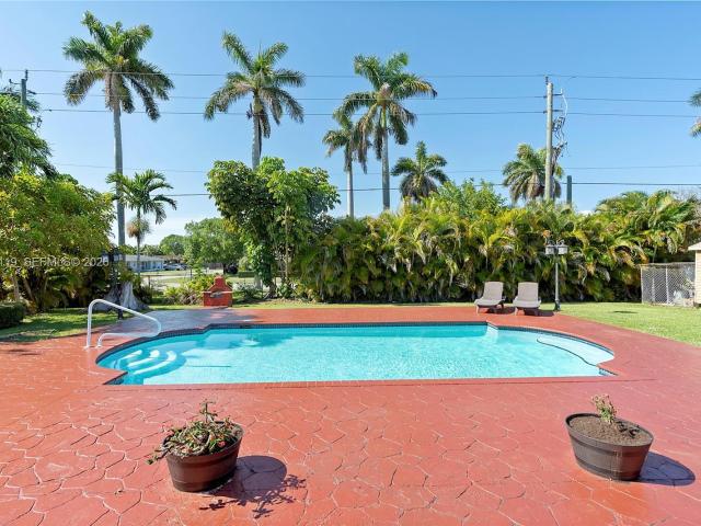 8895 SW 184th Ter, Cutler Bay, FL 33157 | MLS #A12012