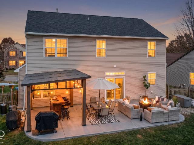 8891 Woodlark Drive