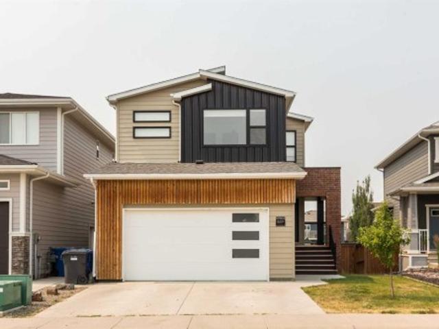 889 Atlantic Cove West, Lethbridge, AB, T1J 5M4 house for sale | Listing ID A2332 | Royal LePage