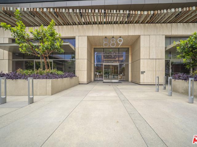 889 Francisco St, Unit 2610, Los Angeles, CA 90017 | MLS #25600