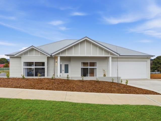 $889K Orange Home: 4 Bed, 2 Bath, Deck, A/C, 2 Car Garage