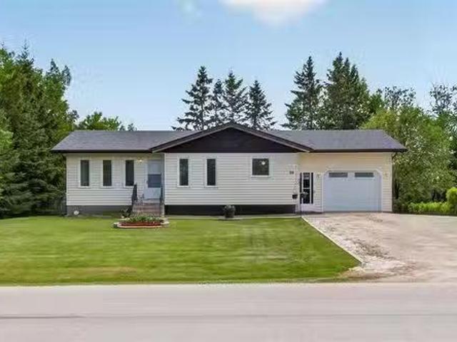 88 Walnut Avenue, Mitchell, MB, R5G 1H6 house for sale List.