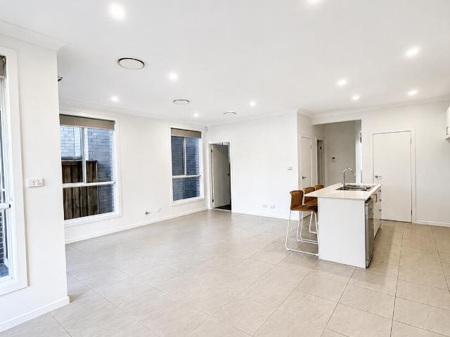 88 William Hart Crescent Penrith, NSW 2750