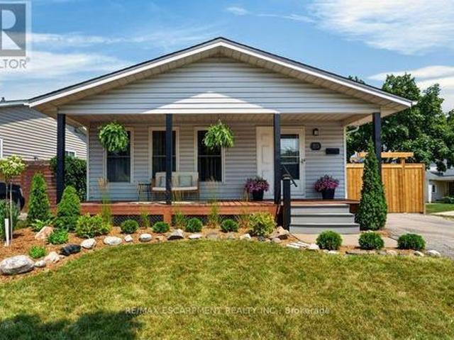 88 Commerford Street, Thorold, ON, L2V 4R1 house for sale | Listing ID X13589 | Royal LePage
