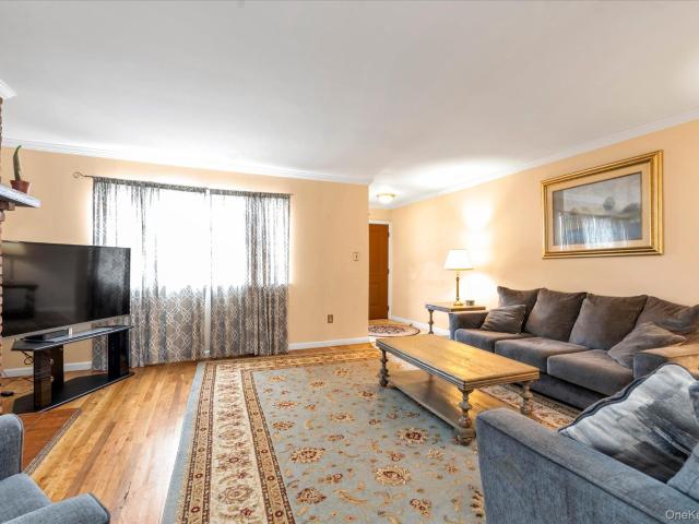 88 E Valley Stream Boulevard 6