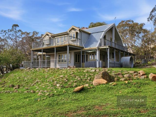 88 HECTARES OF SPECTACULAR VIEWS & COUNTRY LIVING