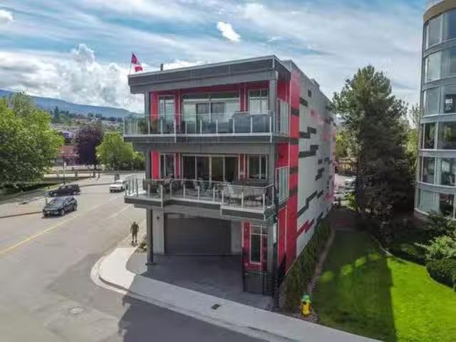 88 Lakeshore Drive, Penticton, BC, V2A 1B5 Luxury House for.