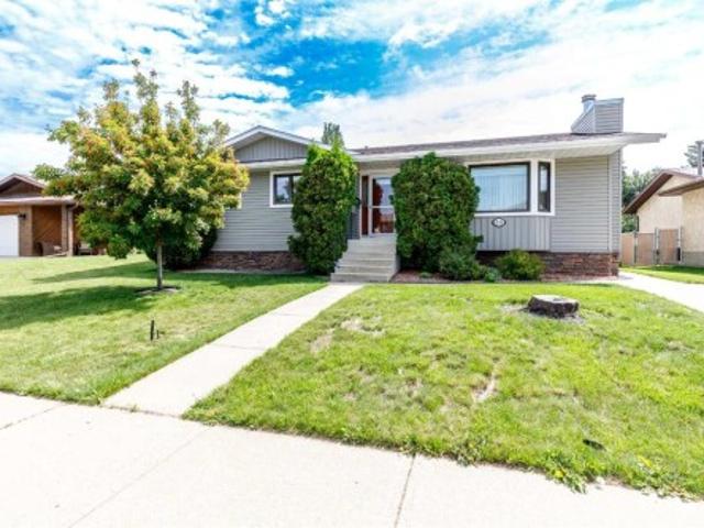 88 Mccullough Cresent, Red Deer, AB, T4R 1S7 house for sale | Listing ID A2332 | Royal LePage