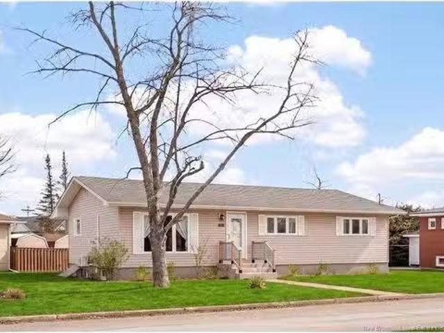 88 Masters Rd, Moncton, NB, E1A 4S3 house for sale Listing.