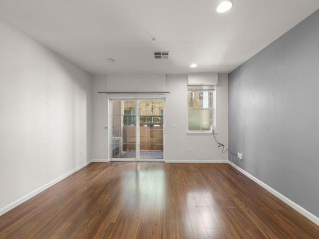 88 N Jackson Avenue 114