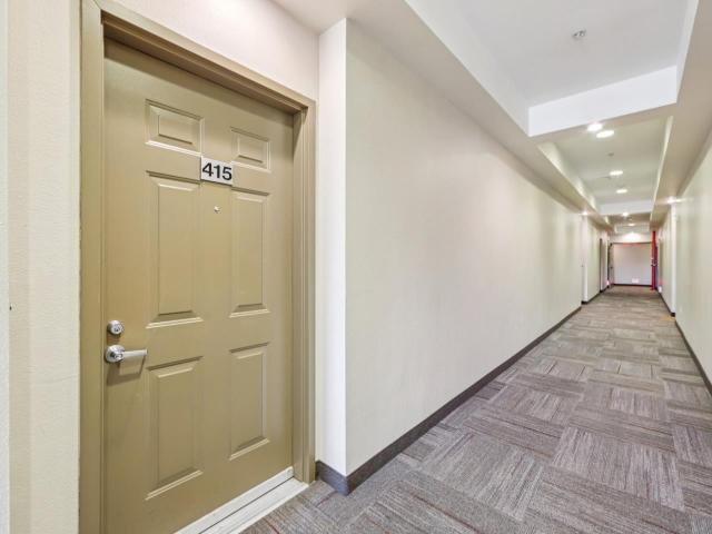 88 N Jackson Avenue 415