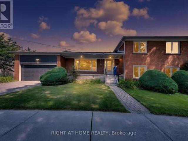88 Peckham Avenue, Toronto, ON, M2R 2V5 house for sale | Listing ID C13580 | Royal LePage