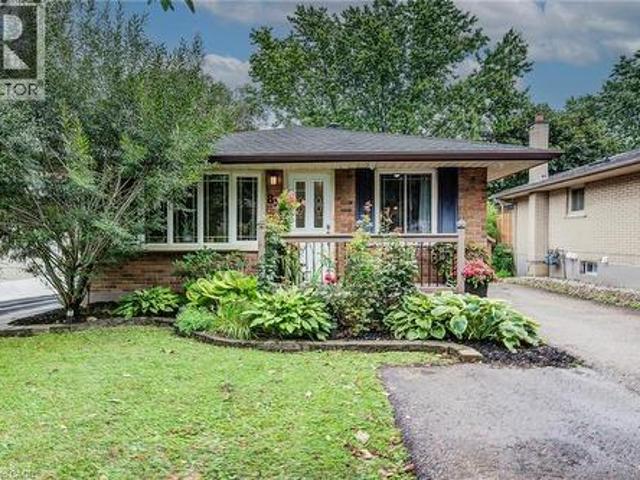 88 Pinedale Drive, Kitchener, ON, N2E 1J7 house for sale | Listing ID 40857 | Royal LePage