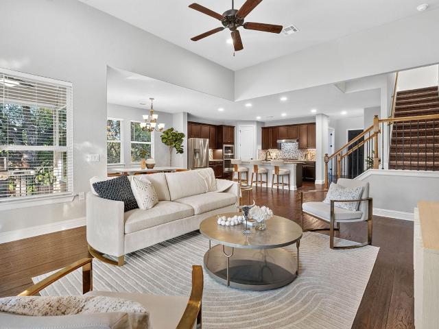 8905 Moccasin Path