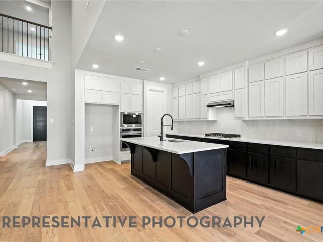 8905 Turaco Trail, Austin, TX 78744 | MLS #610379