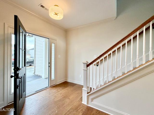 8906 Queensdale Lane