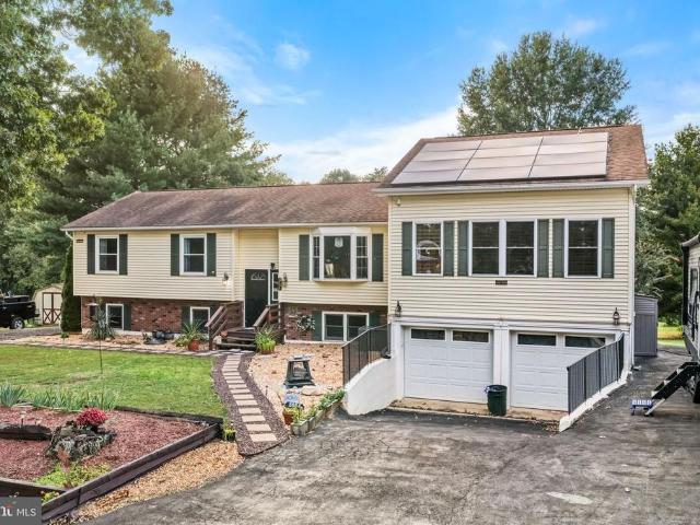 8908 Jennings Lane