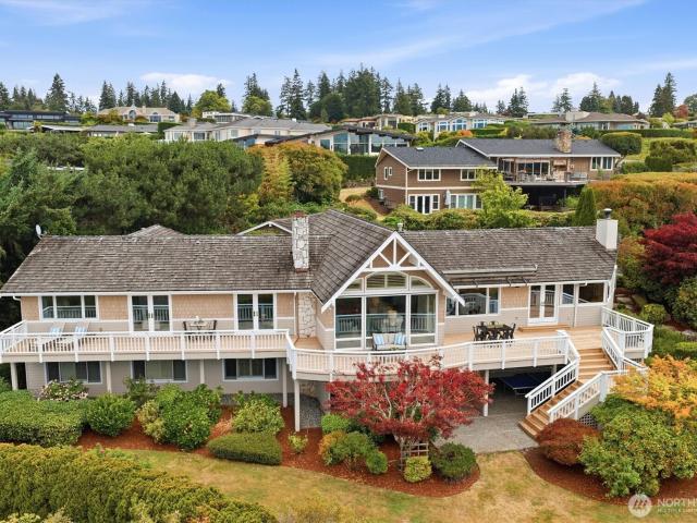 8900 NE 16th Street