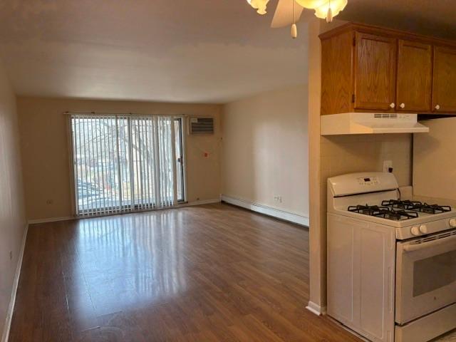 8901 N Western Avenue # 203