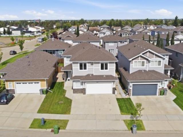 8914 97 Avenue, Morinville, AB, T8R 2N7 house for sale | Listing ID E4502 | Royal LePage