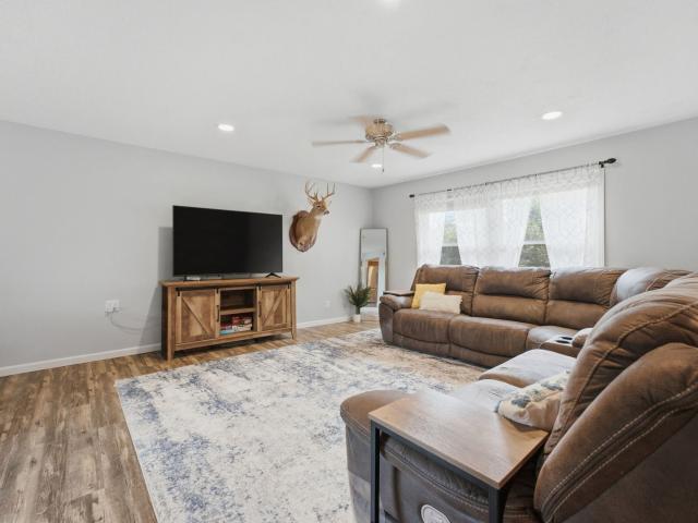 8910 33rd Street