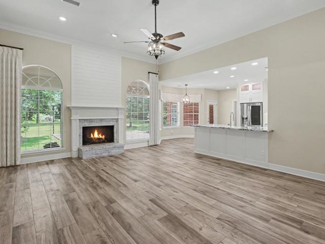 8911 Diamante Drive