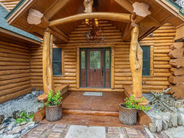 8912 Echo Valley Trail