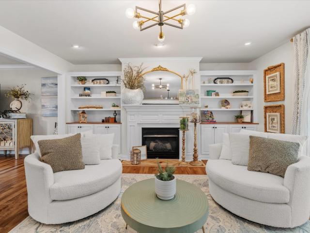 8928 Calvin Circle