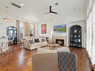8928 Lakeshore Bend Drive