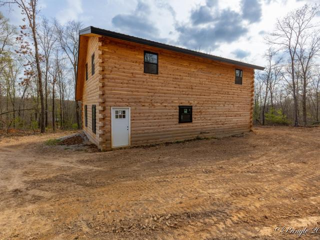 8935 Private Road 8209