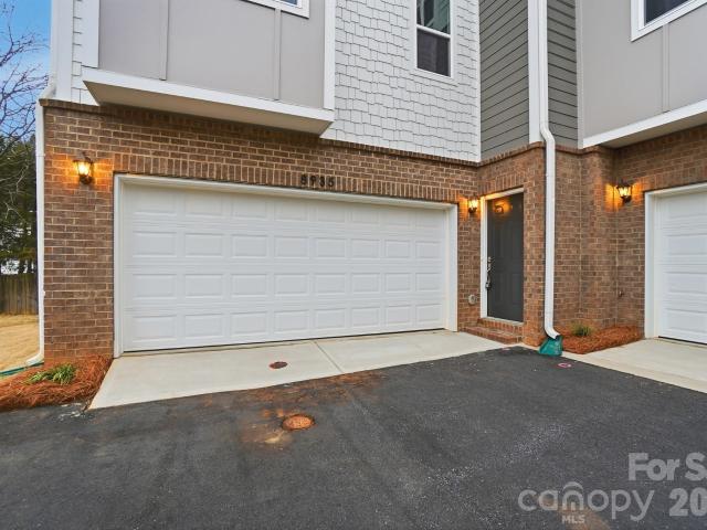 8935 Sharonbrook Dr, Charlotte, NC 28210 | MLS #4403