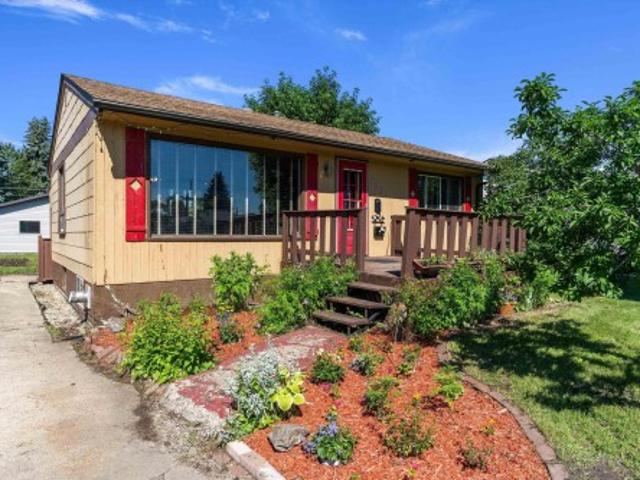 8936 Street Nw, Edmonton, AB, T5R 1S8 house for sale | Listing ID E4497 | Royal LePage