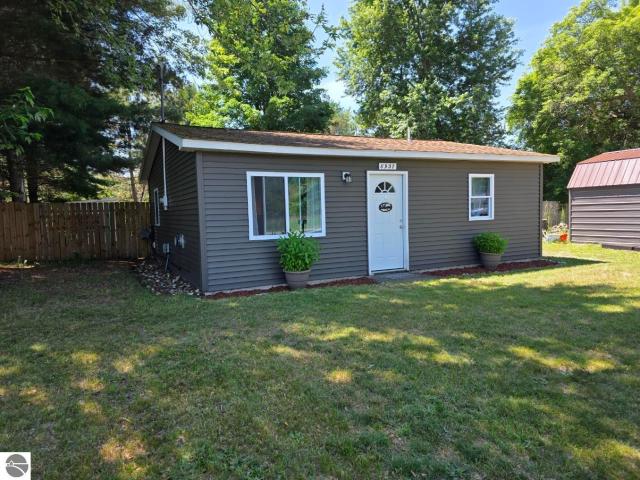 8937 Valley Road, Nw
