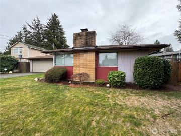 8930 7th Ave SE, Everett, WA 98208 | MLS #2486