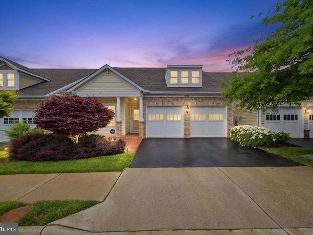 8932 Pink Carnation Court